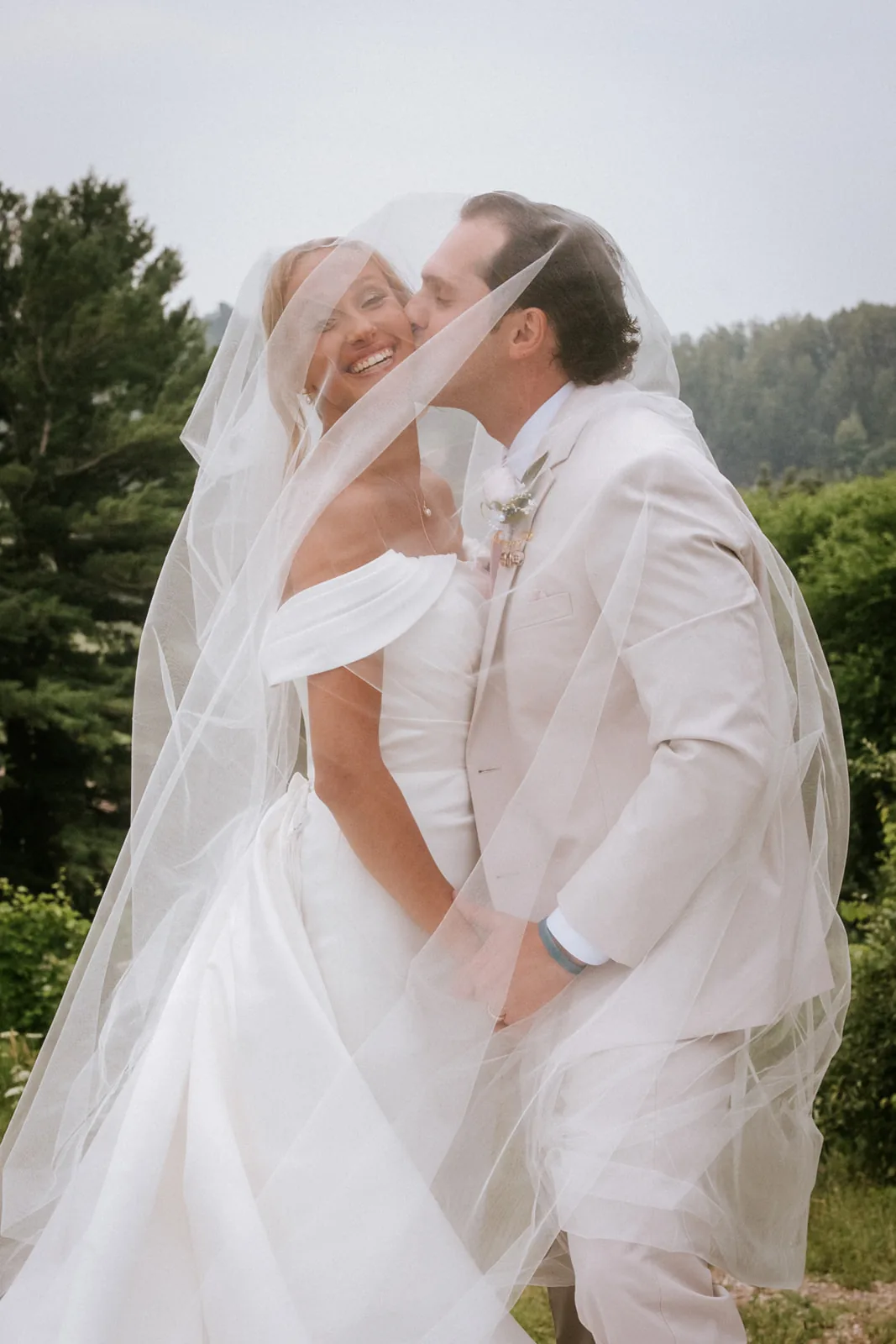 Heather & Evan wedding at Black Star Farms